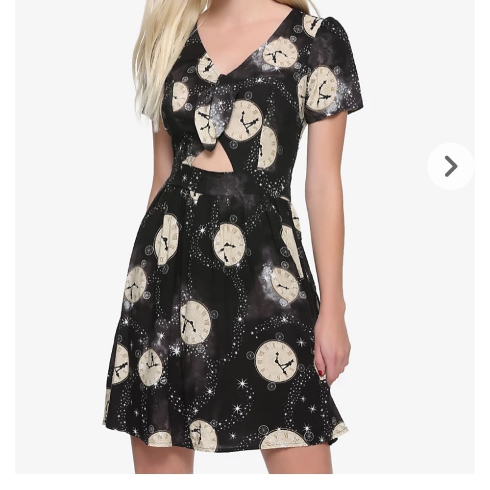 Peter Pan Dress View 3